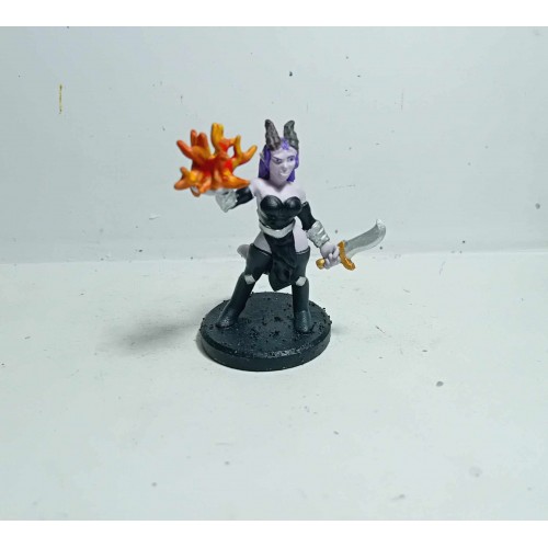  28mm D&D Tiefling Sorcerer Handpainted